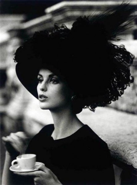 Dorothy-McGowan-by-William-Klein-e1320601769372.jpg